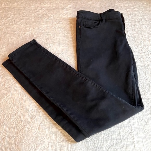 Massimo Dutti Skinny Fit Jeans in Dark Blue - Picture 4 of 9